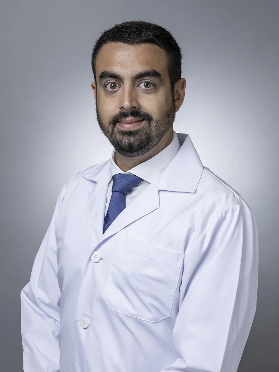 Dr. Álvaro Rivera Contreras, oftalmólogo retinólogo